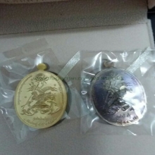 เหรียญมหาปราบชุดทองคำกล่องเดิมครบชุด
