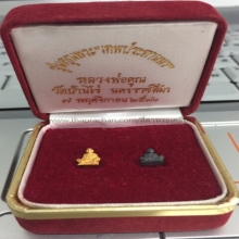 หลวงพ่อคูณ รุ่นคุณพระเทพประธานพร ชุดทองคำ