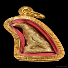 นกสาริกาหลงรังเดียว(สาริกาจับปากโลง)หลวงพ่อสนิท วัดลำบัวลอย