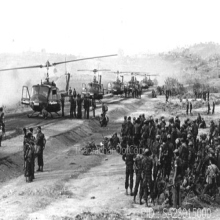 หลวงพ่อคง ปิดตาร่องกล้า เนื้อสายรุ้ง พ.ศ. 2511