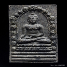 จัดอยู่ในโซนเนื้อที่มีน้อยหายากมากครับพระพุทธสิหิงค์เนื้อเทา