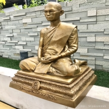 พระบรมรูปในหลวง ร.9 ทรงผนวช กำลังแผ่นดิน ปี 54