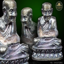 1 ชุด 2 องค์ พ่อทวดรุ่นสร้างเจดีย์ ปี 33