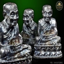 1 ชุด 2 องค์ พ่อทวดรุ่นสร้างเจดีย์ ปี 33