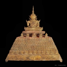 พระพุทธรูปทรงเครื่องปางปฐมเทศนาสมัยรัตนโกสินทร์(ฐานพระล้อม)