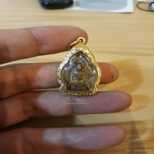 เหรียญเปลวเทียนหลวงพ่อเดิม+เลี่ยมทอง 