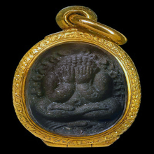 พระผงปิดตาทรงไก่