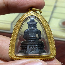 พระกริ่งจอมสุรินทร์ เนื้อนวะก้นเงินพร้อมกรอบทองสั่งทำพิเศษ