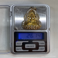 พระพุทธชินราชทองคำล้อมเพชร