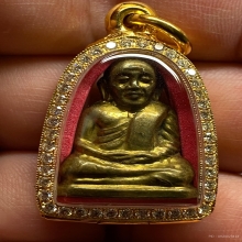 หลวงพ่อเงิน วัดบางคลานปี15 พิมพ์มือนับแบงค์ ตลับทองล้อมเพชร