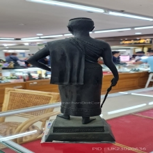 พระบูชาท้าวสุรนารี ( ย่าโม )
