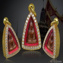 พระนางพญา พิมพ์เทวดา องค์ที่ 2