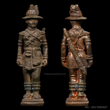 รูปหล่อยืนสมเด็จพระเจ้าตากสิน เนื้อทองแดง ปี 18
