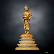 รัชกาล ปางอุ้มบาตร​ (เนื้อทองคำ)​ ฐานRา