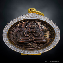 พระปิดตาพังพระกาฬ(ปี32)รุ่นแรก(บล็อกเครายาว)ผิวพรายเงิน