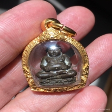 พระสังกัจจายน์ชินบัญชรฐานเตี้ย หลวงปู่ทิมวัดละหารไร่สวยเทพ 