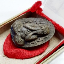 กนกข้าง