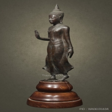 พระพุทธรูปสมัยสุโขทัยกำแพงปางลีลา