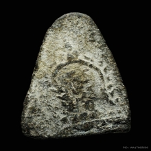 พ่อท่านคล้าย วัดสวนขัน หลังเสมา เนื้อว่านผสมชานหมาก