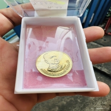 เหรียญรุ่นแรก หลวงพ่อชาญณรงค์​ อภิชิโต ภิกขุ รางวัลที่1