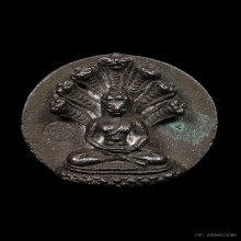 พระปรกใบมะขาม พิมพ์เม็ดกระดุม หลวงพ่อเอีย กิตติ