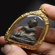 พระประธานใหญ่หลวงปู่เนียม วัดน้อย 