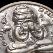 เหรียญปิดตาพังพระกาฬ ปี2532 รุ่นแรก