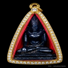 พระพุทธรูปหินอันดากู ทรงเครื่องจักรพรรดิ อนันดาเจดีย์ พุกาม