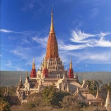 พระพุทธรูปหินอันดากู ทรงเครื่องจักรพรรดิ อนันดาเจดีย์ พุกาม