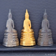พระชัยวัฒน์ หลวงพ่อโสธร รุ่น ญสส ปี ๒๕๓๓ 
