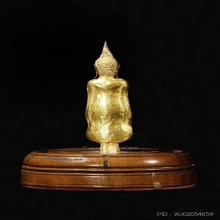 พระยืนเปิดโลกบุทองคำสมัยสุโขทัย 