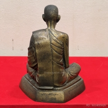 พระบูชารูปเหมือนหลวงปู่โต๊ะ รุ่นแรก วัดศีลขันธาราม ปี2523