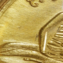พระทองคำ.หลวงปู่ไข่ วัดเชิงเลน(วัดบพิตรพิมุข)รุ่น 2ปี 2515