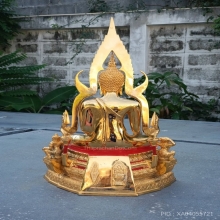 พระพุทธชินราช รุ่นปฏิสังขรณ์ ปี 35  ภปร. กะไหล่ทอง 9 นิ้ว