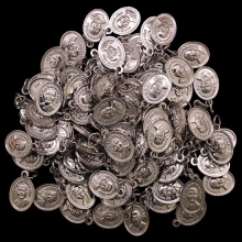 เม็ดแตง หลวงปู่ทวด วัดช้างให้ รุ่นเสาร์ห้า ปี2555 สภาพสวย