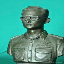 พระบรมรูปในหลวงร.9 กรมราชองครักษ์ 16 (รุ่นแรก)