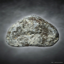 พระปิดตาพุงป่อง หลวงปู่ศุข เนื้อชินตะกั่ว หลังจาร