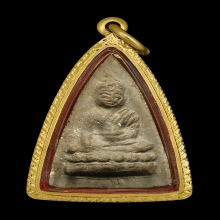 พระพุทโ(ธน้อย คุณแม่บุญเรือน พิมพ์ใหญ่พร้อมเลี่ยมม
