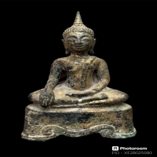 พระพุทธรูปกำแพง 3 ขา 3“
