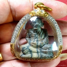 หลวงปู่หมุนพระรูปเหมือนเนื้องาช้างดำ