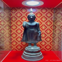 พระบูชารุ่นแรก หลวงพ่อธรรมจักร วัดธรรมามูลฯ (มีจาร)