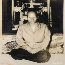 พุทโธน้อย เนื้อดิน คุณย่าบุญเรือน วัดอาวุธฯ กทม.