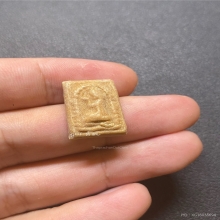 นางกวัก หลวงพ่อกวย ปี21 เนื้อผงน้ำมัน