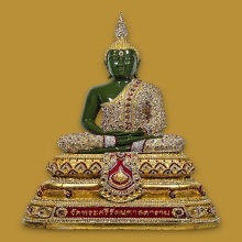 พระแก้วมรกตฤดูฝน ปี 2542 หน้าตัก 9 นิ้ว ปิดทองประดับพลอย
