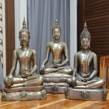 พระบูชา 3 สมัย วัดช้างล้อม รุ่นแรก 9 นิ้ว เนื้ออัลปก้า