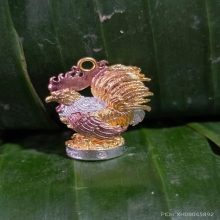 ไก่ รุ่น เงินไหลมา หลวงปู่ศิลา 