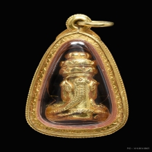 พระปิดตาพังพระกาฬ(คันฉ่อง)เนื้อทองคำ(สวยแชมป์)