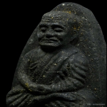 หลวงปู่ทวด วัดช้างให้ ปี2524 เนื้อว่านพิมพ์กลาง สภาพสวย
