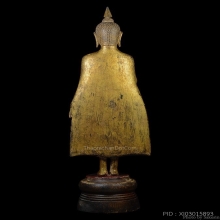 พระพุทธรูปไม้ยืน อยุธยา (หน้าคล้ายคน)