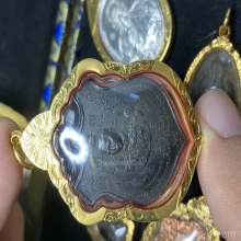 เหรียญกรมหลวงชุมพร ปี15 (เลี่ยมทอง)วิทยาลัยพาณิชย์พระนคร